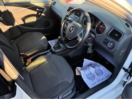 2015 Volkswagen Polo 1.2i TSI Petrol Automatic Comfortline €12,500 thumbnail