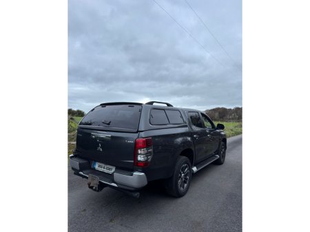 2020 Mitsubishi L200 