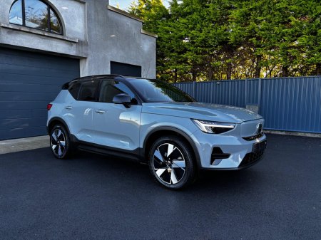 2023 Volvo XC40 CORE RECHARGE TWIN E