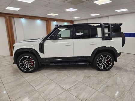 2022 Land Rover Defender Huge Specification // 2.0 X-dynam HSE 404PS €74,950