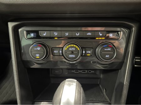 2018 Volkswagen Tiguan (182) TIGUAN 2.0TDI HIGHLINE DSG 4 MOTION VW/AUDI SPECIALISTS WWW.DENISDARCYCARS.IE €26,950 thumbnail