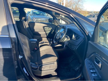 2017 Kia Carens OR RONDO EX 5DR €11,900 thumbnail