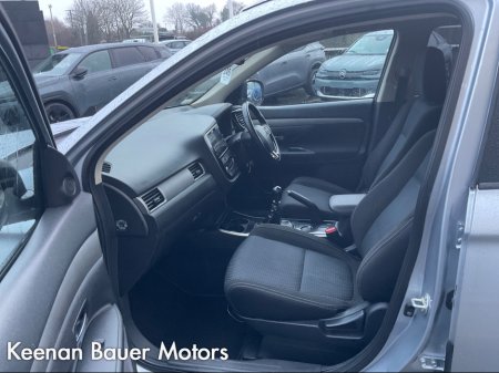2018 Mitsubishi Outlander OUTL 2WD 6MT 5SPEED 17MY 4DR €16,000 thumbnail