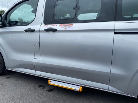 2025 Ford Transit Custom Kombi Combi