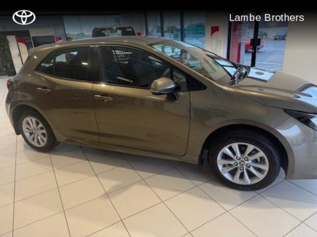 2025 Toyota Corolla COROLLA HB LUNA €33,500