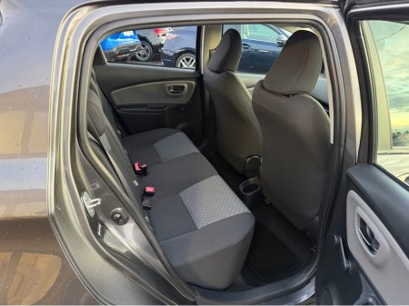 2015 Toyota Yaris Mint Yaris - 1.0 petrol - fantastic spec €11,750 thumbnail