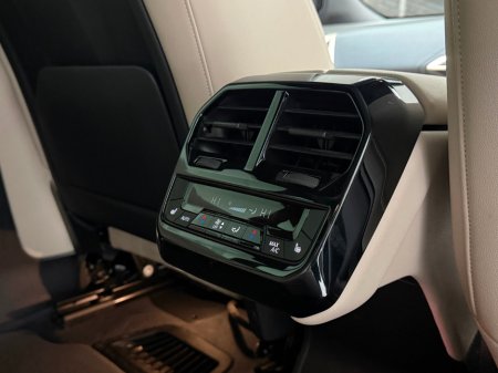 2022 BMW iX 40 M SPORT XDRIVE €41,990 thumbnail