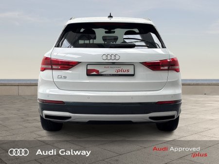 2021 Audi Q3 35 TDI 150HP SE A/T €34,450 thumbnail