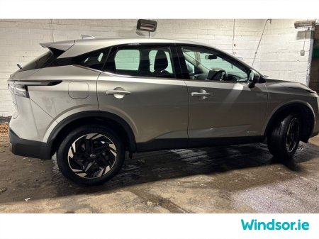 2025 Nissan Qashqai ePOWER QASHQAI SV €37,995 thumbnail
