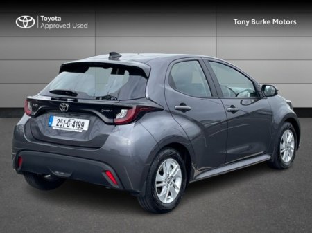 2025 Toyota Yaris - Save EUR 3,300 - Luna - 1.5 Hybrid - Automatic - EUR 180 Tax // Remote Central Locking // Front Electric Windows // Rear Electric Windows // Electric Mirrors // Heated Mirrors €27,135