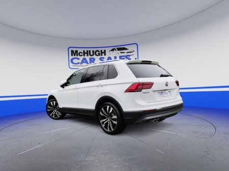 2017 Volkswagen Tiguan CLA 180 AMG LINE A/T €23,995 thumbnail