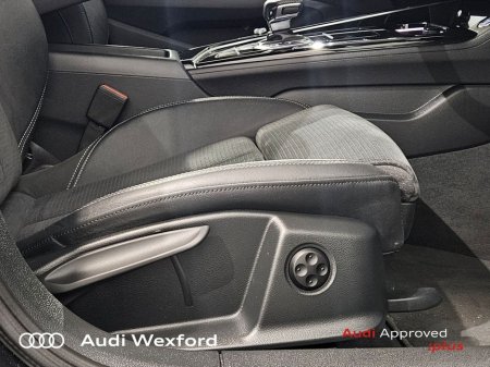 2024 Audi A4 35 TDI 163HP S Tronic S line *Competition* €46,475 thumbnail