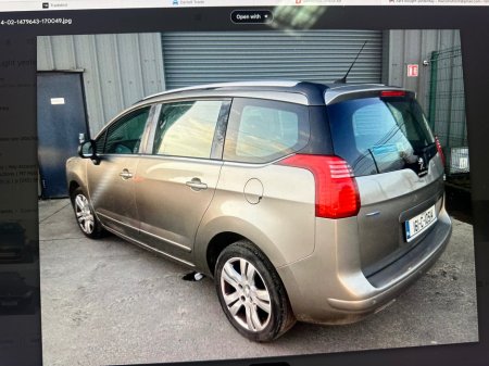 2016 Peugeot 5008 1.6 Blue Hdi 120 Active €8,995