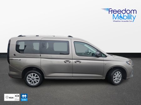 2023 Ford Tourneo Connect Wheelchair Access €27,495