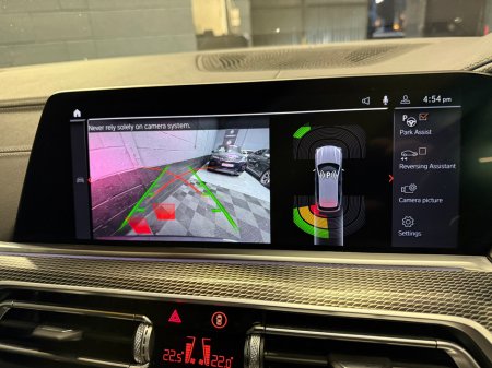 2022 BMW X5 xDrive45e M Sport €52,900 thumbnail