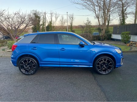 2018 Audi Q2 1.6 TDI S-LINE 115 BHP **VIRTUAL DASH**FLAT BOTTOM STEERING WHEEL**HALF LEATHER**SPRINT BLUE**FSH**MINT** €21,750