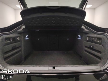 2023 Skoda Superb AMBITION 2.0 TDI 150HP 5DR €32,950 thumbnail