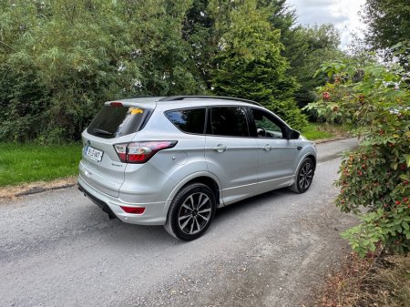 2018 Ford Kuga 1.5 TDCI ST-LINE €16,899