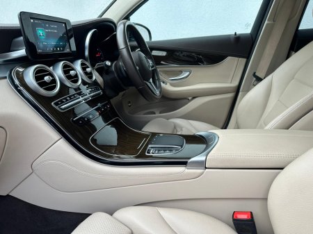 2021 Mercedes-Benz GLC Class 200 D COUPE AUTO €41,195 thumbnail