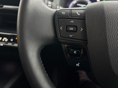 2025 Toyota C-HR HYBRID SPORT €37,950 thumbnail