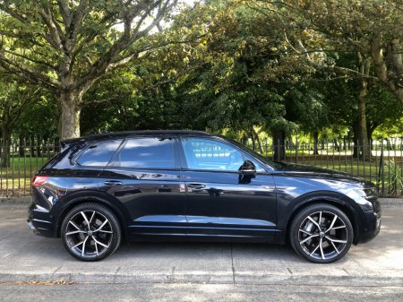 2022 Volkswagen Touareg 3.0 V6 R HYBRID PAN ROOF