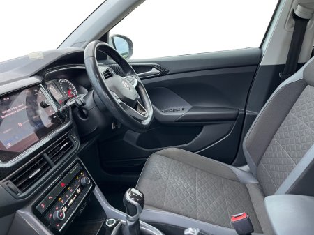 2020 Volkswagen T-Cross STYLE 1.6 TDI MANUAL 5SPEED 95BHP 5DR €19,900 thumbnail