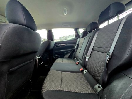 2015 Nissan Qashqai 2015 Qashqai 1.2/Only 62k mls/New NCT/Warranty €10,888 thumbnail