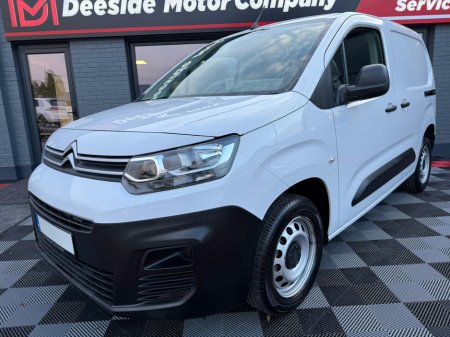 2023 Citroen Berlingo 1000 EN-PRISE ED ENTERPRISE EDITION M BLUEHDI, Low Low Miles @ 25K , only €62 p/w & € 5,950 Deposit / Trade in , Ply Lined , Parking Sensors , Cruise Control , DOE & Warranty .