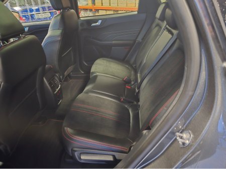 2025 Ford Kuga ST-LINE PHEV PAN ROOF €39,800 thumbnail