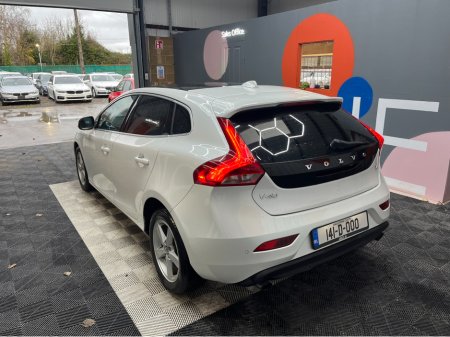 2014 Volvo V40 €11950! 2014 VOLVO V40 AUTOMATIC SUNROOF  1.6L PETROL / 88K KMS / ADAPTIVE CRUISE CONTROL, HEATED SEATS, REVERSE CAMERA & MORE €11,950