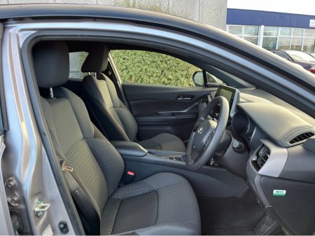 2020 Toyota C-HR S HYBRID AUTOMATIC 1.8 PETROL //ADAPTIVE CRUISE CONTROL//KEYLESS ENTRY//REVERSE CAMERA// €21,950 thumbnail
