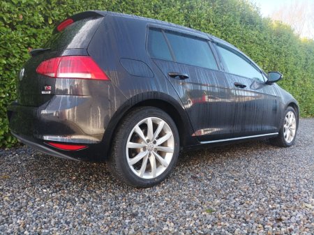 2016 Volkswagen Golf 1.4 TSI HIGHLINE AUTOMATIC SPORTS VELOUR INTERIOR SPORTS ALLOYS  WIND DEFLECTORS LARGE TOUCH SCREEN RADIO FACTORY IMMOBILISER CRUISE CONTROL FRONT & REAR DASHCAM JUST FULLY SERVICED 2 YEARS NCT €16,949 thumbnail