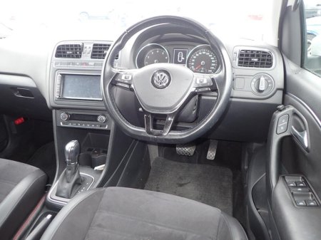 2017 Volkswagen Polo TSI Highline Meister €13,750
