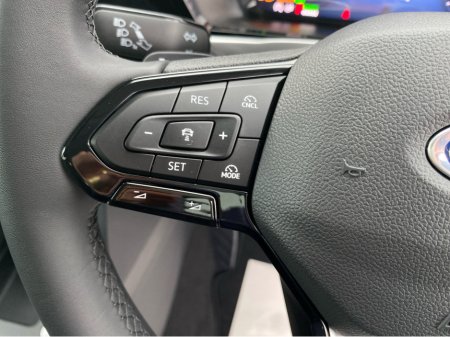 2026 Ford Tourneo Connect Tourneo Connect  LWB Titanium PHEV 150 BHP Automatic €54,500 thumbnail