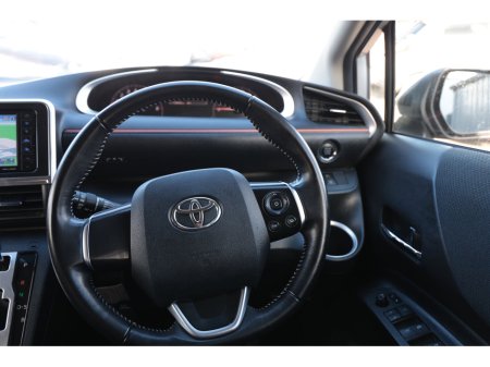 2016 Toyota Sienta  €11,499 thumbnail