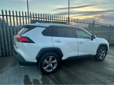 2020 Toyota Rav4 Sport Hybrid AWD 2.5 €32,995