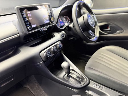 2020 Toyota Yaris 1.0 VVT-i 3Dr Terra €15,900 thumbnail