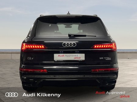 2021 Audi Q7 55 TFSI e S Line Black Edition - 381 bhp €53,900 thumbnail
