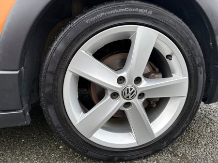 2016 Volkswagen Polo 1.2 TSI 5DR 90HP Crosspolo €12,900 thumbnail