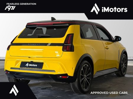 2025 Renault 5 Iconic 52kWh 150hp €32,900