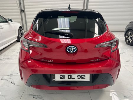 2021 Toyota Corolla 1.8 Hybrid Luna Sport Hatchback €25,995