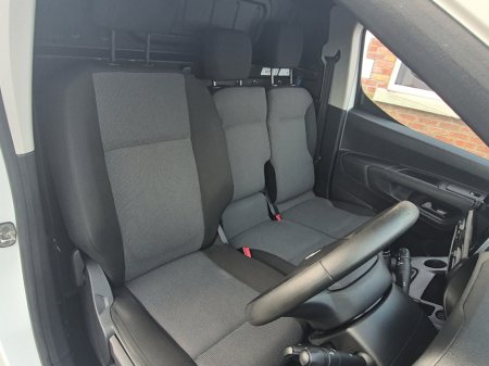 2021 Citroen Berlingo Enterprise 650 Van 1.5 Diesel with 3 seats in front and side loading door. thumbnail