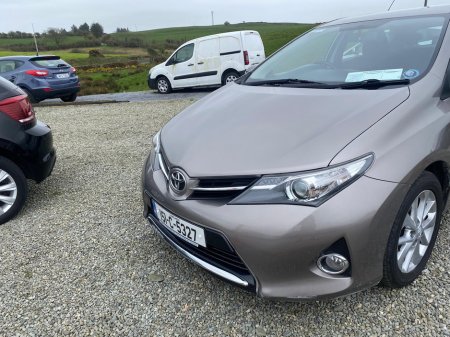 2015 Toyota Auris 1.4 Aura €10,950 thumbnail