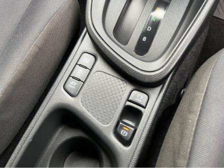 2021 Toyota Yaris Cross X AUTOMATIC HYBRID 1.5 PETROL //ADAPTIVE CRUISE CONTROL//KEYLESS ENTRY//REVERSE CAMERA// €19,950 thumbnail