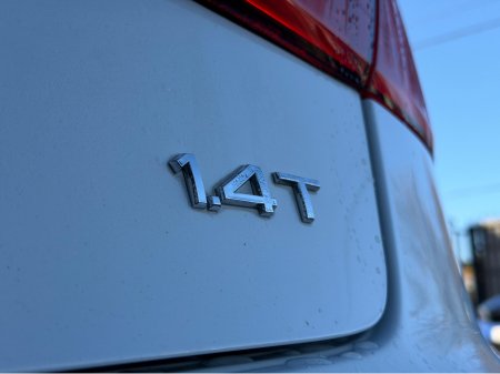 2014 Audi A3 1.4 TFSI SPORT S-TRONIC SALOON €15,450 thumbnail