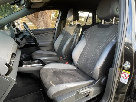 2022 Volkswagen ID.4 PRO 128 KW LIFE DX 77KWH 174BHP 5 €23,900 thumbnail