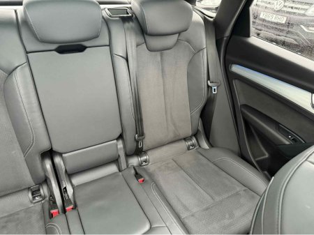 2021 Audi Q5 2.0TFSIE S LINE 50 Quattro Petrol Plug - in - Hybrid €36,950 thumbnail