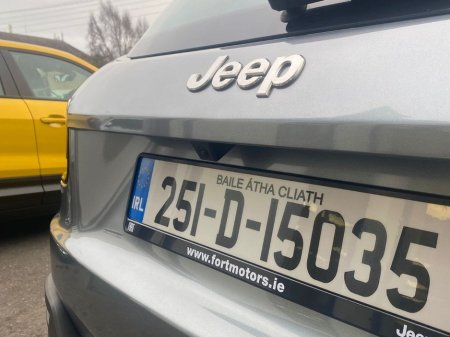 2025 Jeep Avenger 1.2 100HP Altitude €28,895 thumbnail