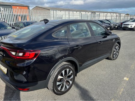 2022 Renault Arkana ICONIC TCE 140 AUTO EDC 5DR AU €21,499 thumbnail