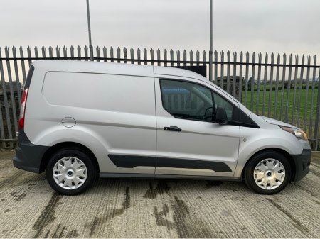 2017 Ford Transit Connect 200 €8,995